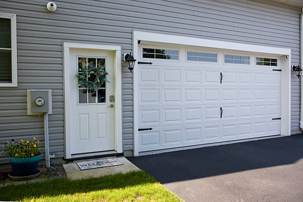 24/7 Emergency Garage Door Panel Replacement experts in Mint Hill, NC